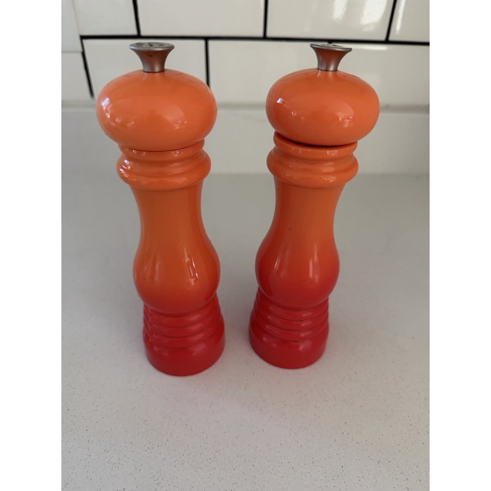 Le Creuset Classic Volcanic Orange Salt and Pepper Grinder Mill